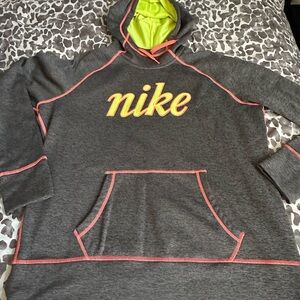 Nike therma fit pullover hoodie sz XL